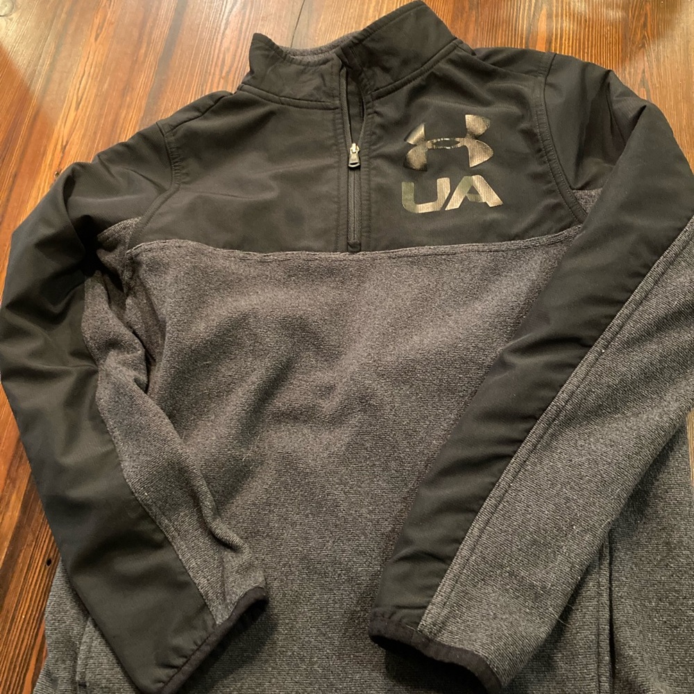 Under Armour Boys YMD Black 3/4 zip jacket. Smoke free home.